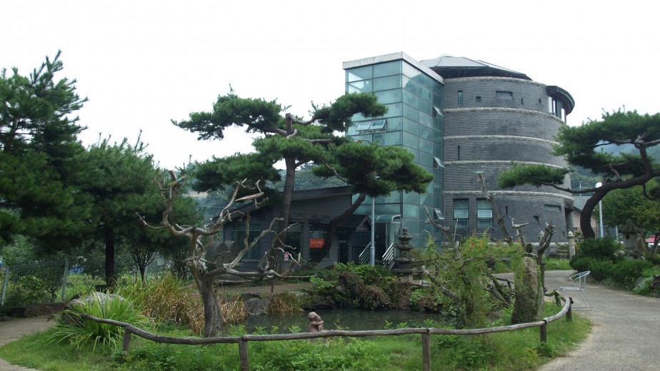 한국등잔박물관 건물 전경